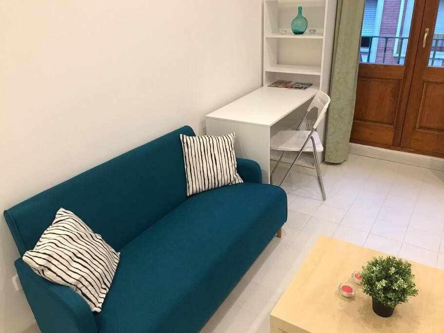 Un Genial Estudio En El Barrio Las Cortes Madri Exterior foto